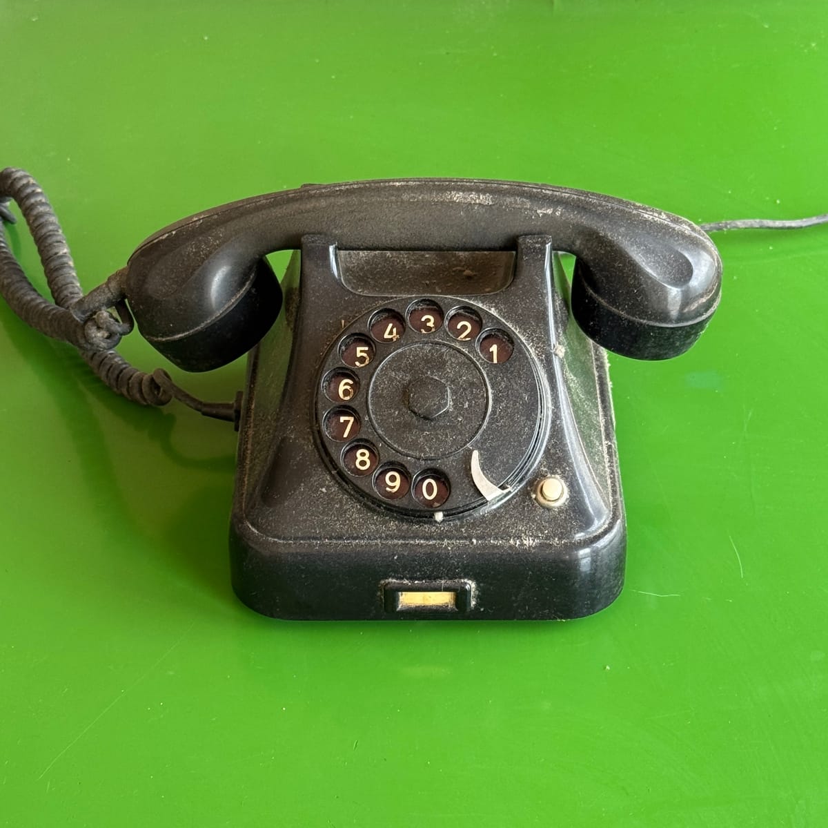 Telefon me spravlja ob živce, kaj pa zdaj?